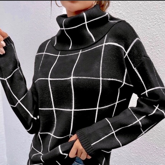 NWT, Lavishly Paris Women's Black Grid Pattern Turtleneck  Sweater. - Picture 15 of 16
